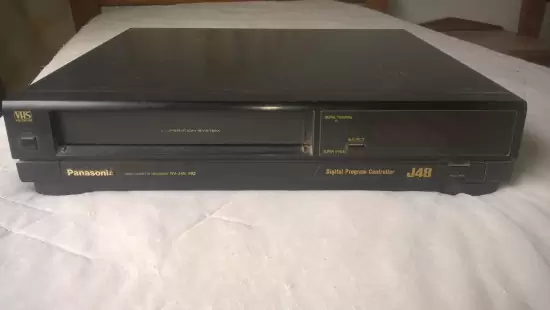 $ 9.999 VIDEO GRABADORA VHS PANASONIC NV-J48BR